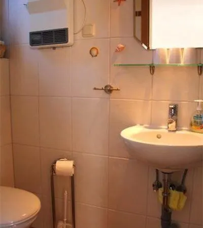 Ferienhaeuser Use 2320 Holiday home